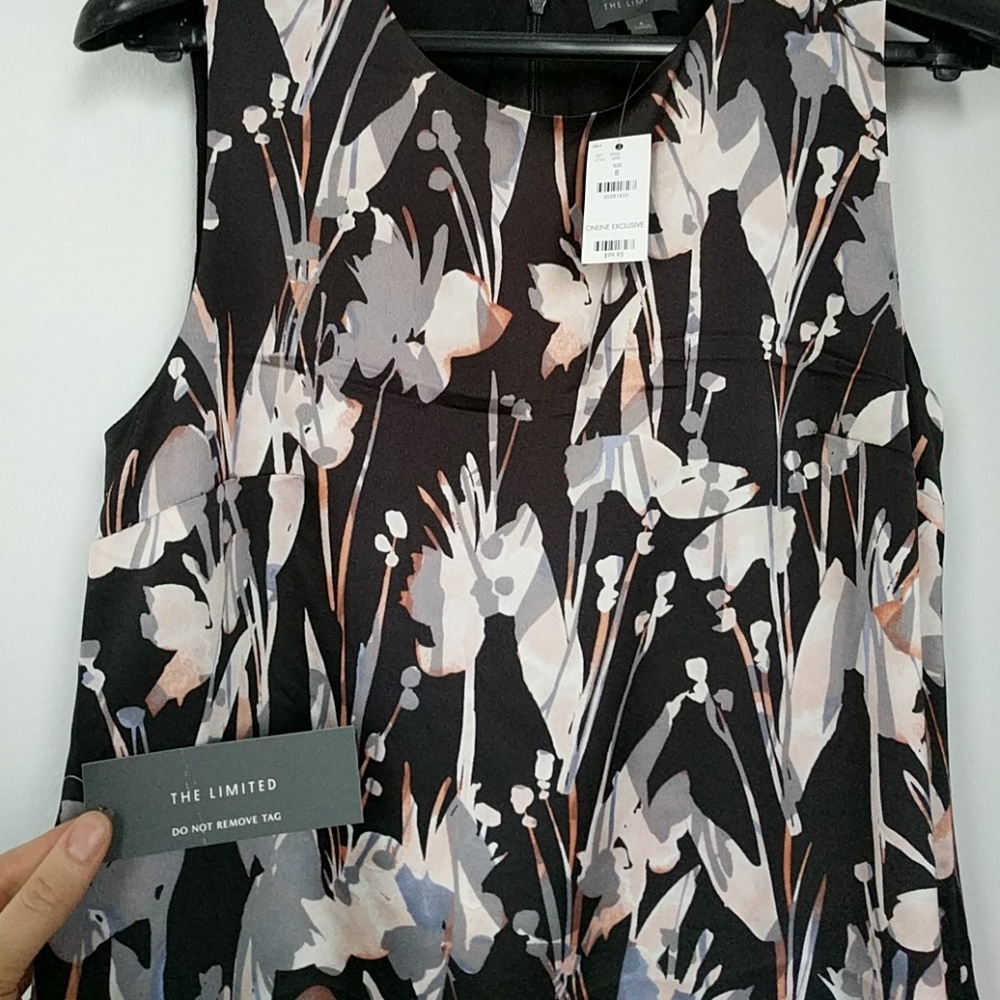 Limited Dress - Picture 2 of 4